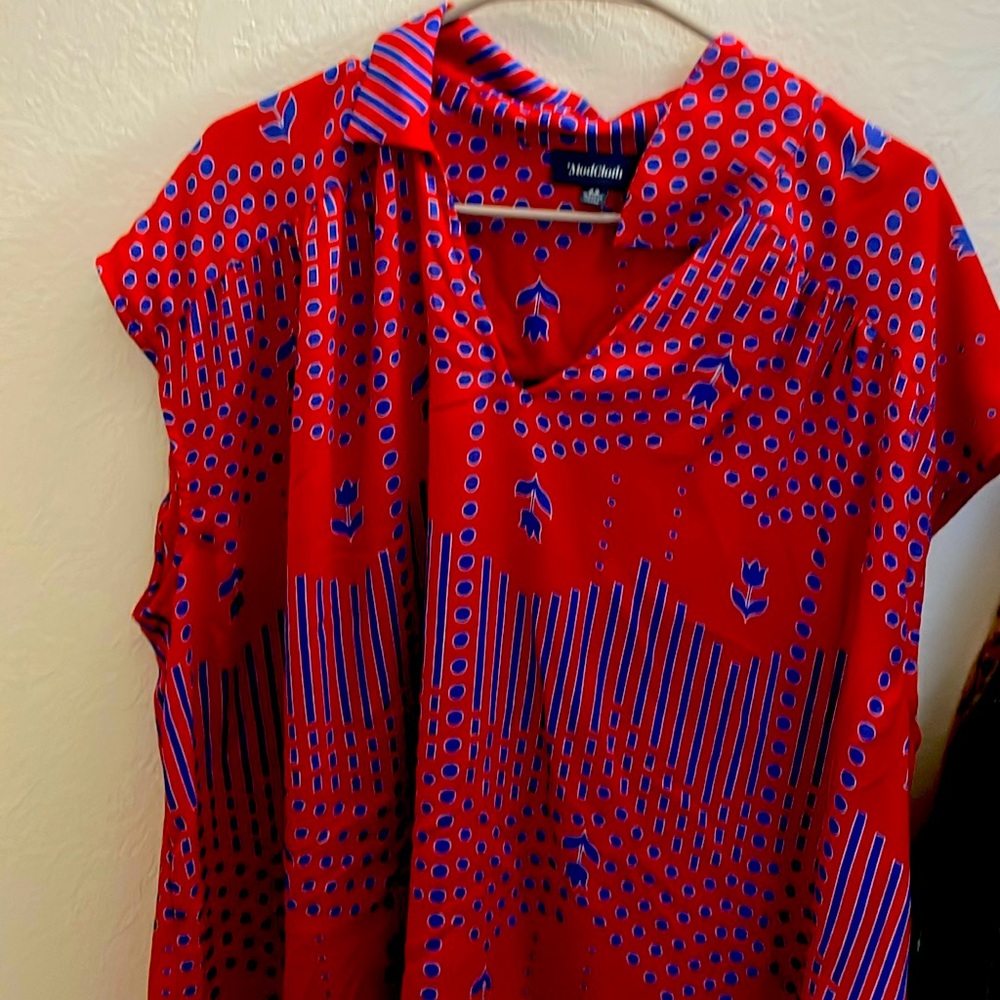 {Modcloth} NWT Red with Blue Pattern Blouse